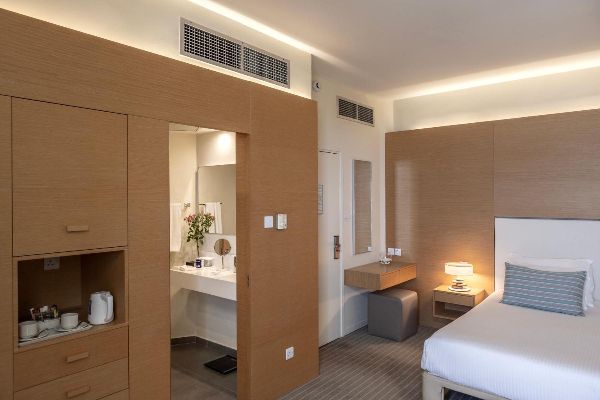 Capo Bay Hotel Protaras Exterior foto A room at the hotel